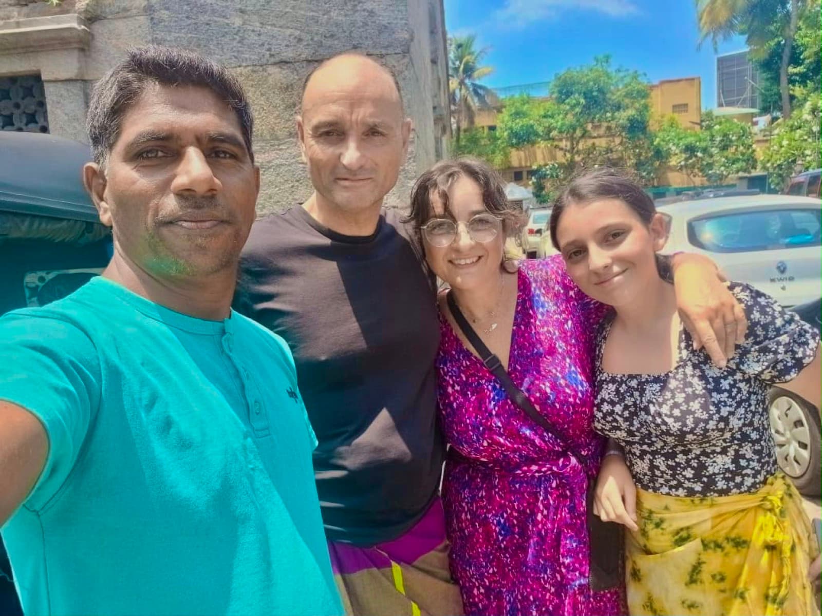 David's selfie with a family during a Colombo tour